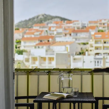 Marica Apartment *