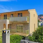 Apartamento Marica *
